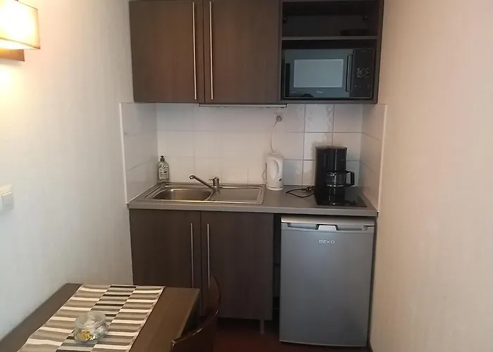 Studio Privatif Dans Hotel Residence Nimes Gare